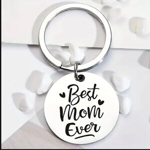 Chic Silver 'Best Mom Ever' Keychain